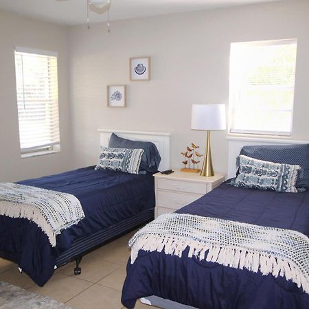 Naples Park Oasis - Cozy Two Bedroom Apartment Exterior foto